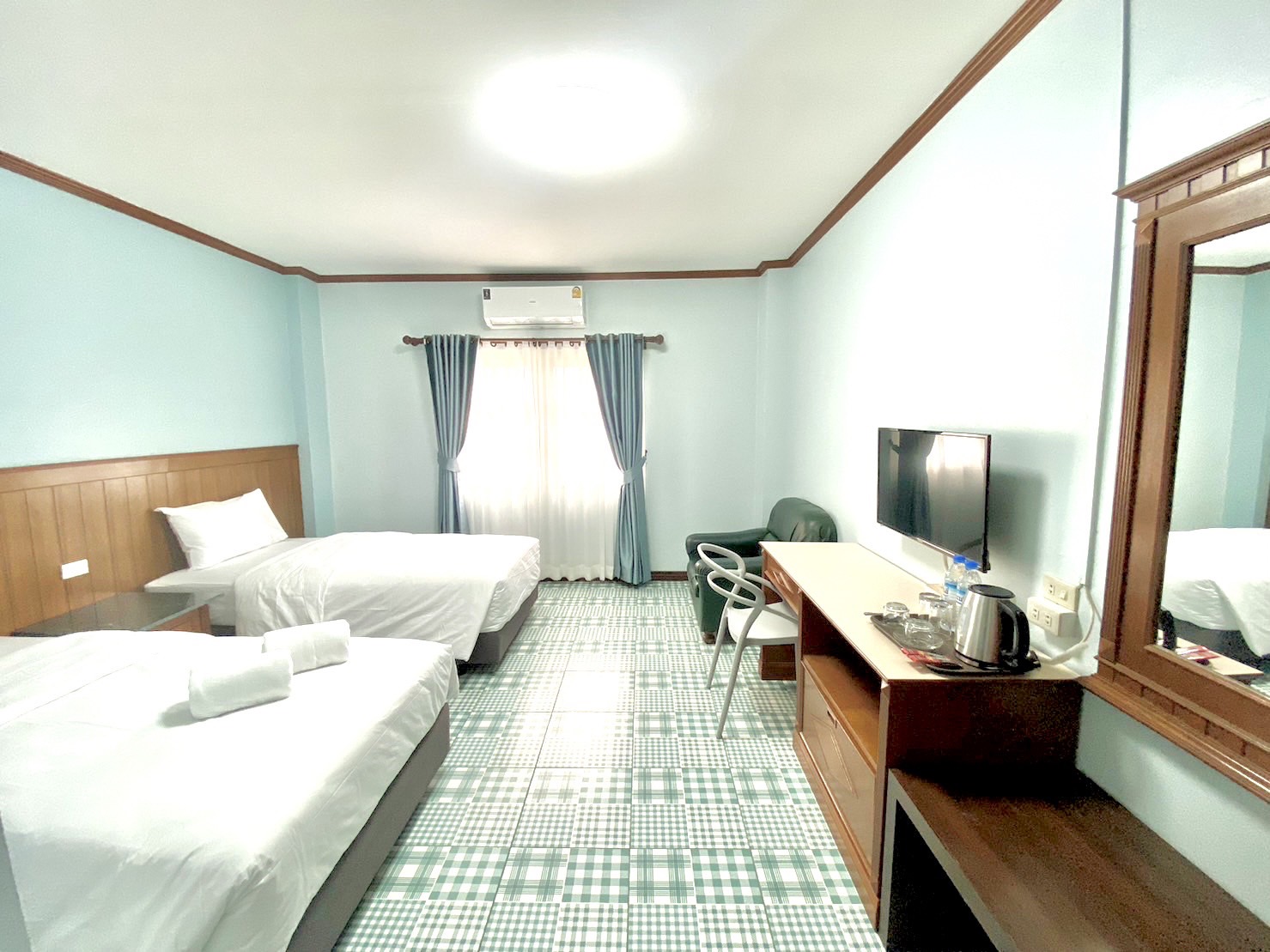 โรงแรมชัยนาทแกรนด์